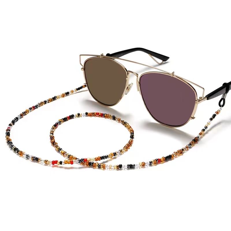 Glasses wearings chains